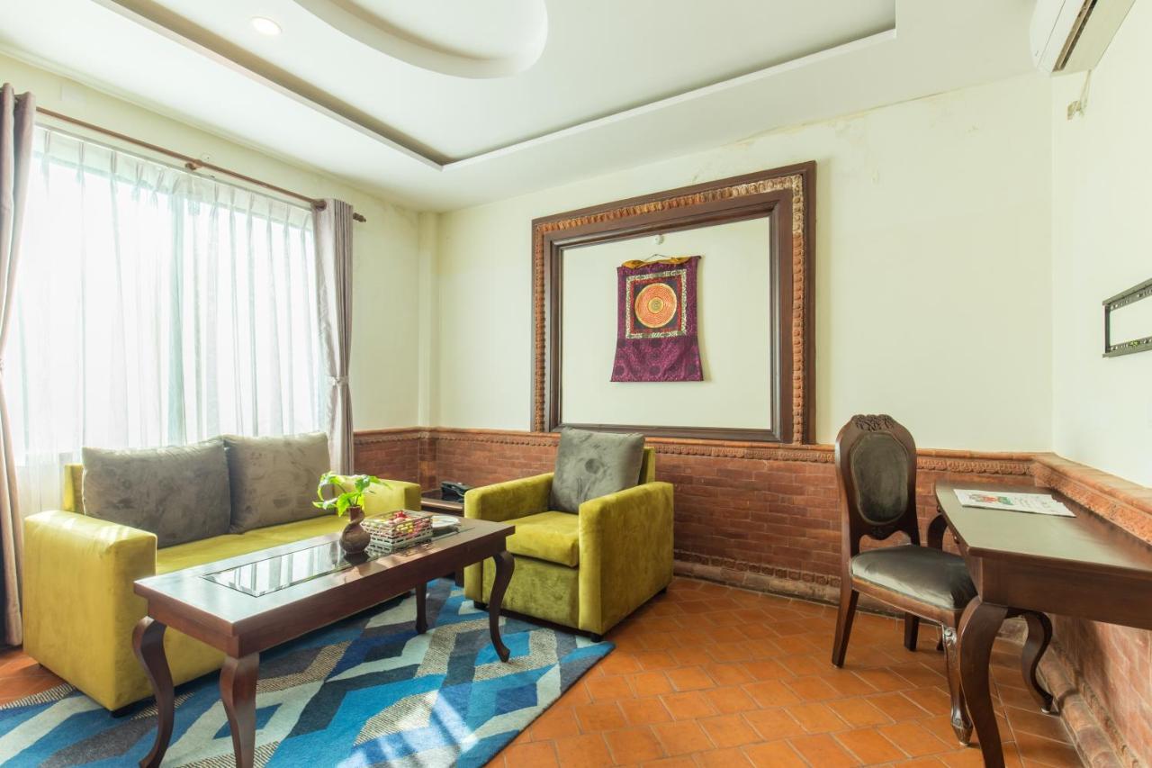 Dahlia Boutique Hotel Pokhara Exterior photo